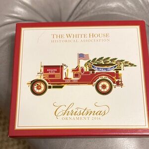 2016 The White House Historical Association Christmas ornament